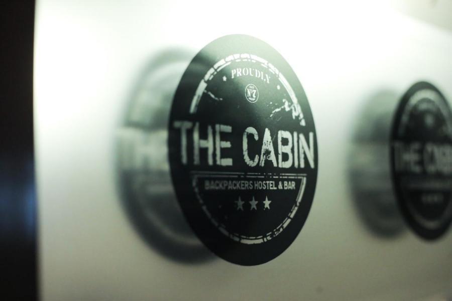 The Cabin Backpackers Hostel & Bar 치앙마이 외부 사진