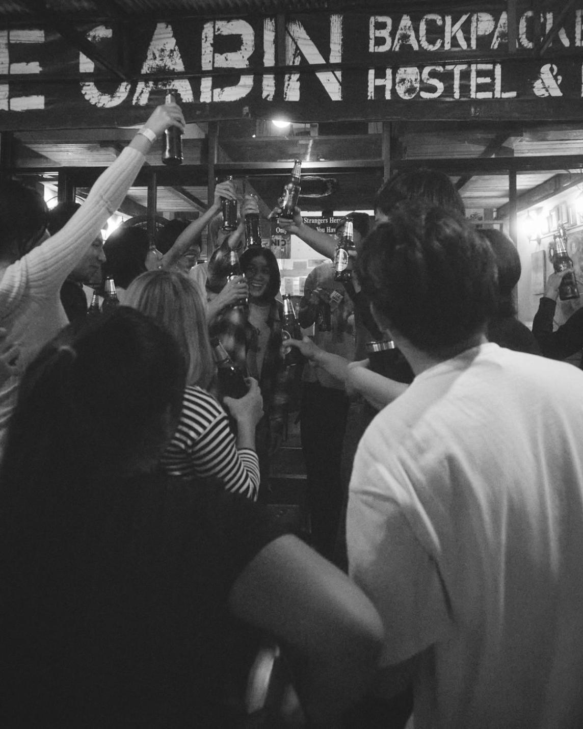 The Cabin Backpackers Hostel & Bar 치앙마이 외부 사진