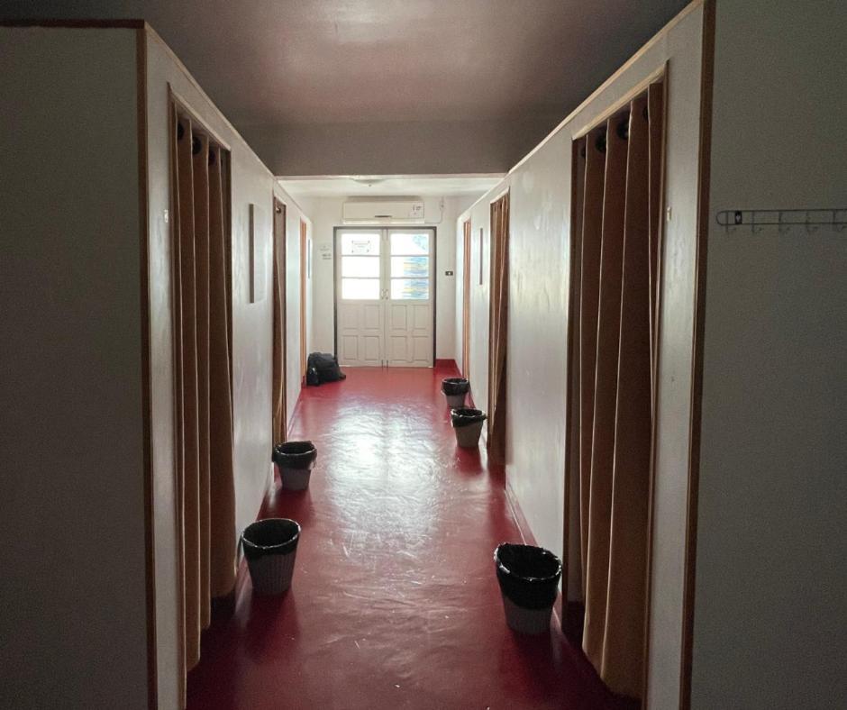 The Cabin Backpackers Hostel & Bar 치앙마이 외부 사진